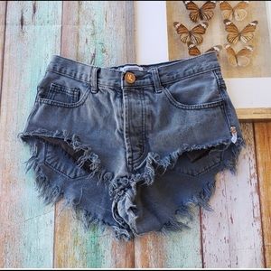 One Teaspoon Rollers Distressed Denim Shorts Size: 22